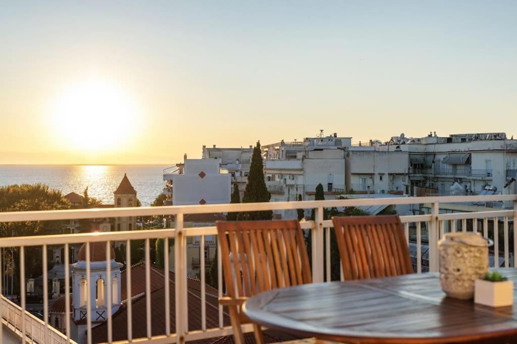 شقة Sea View Sunset Penthouse سالونيك المظهر الخارجي الصورة